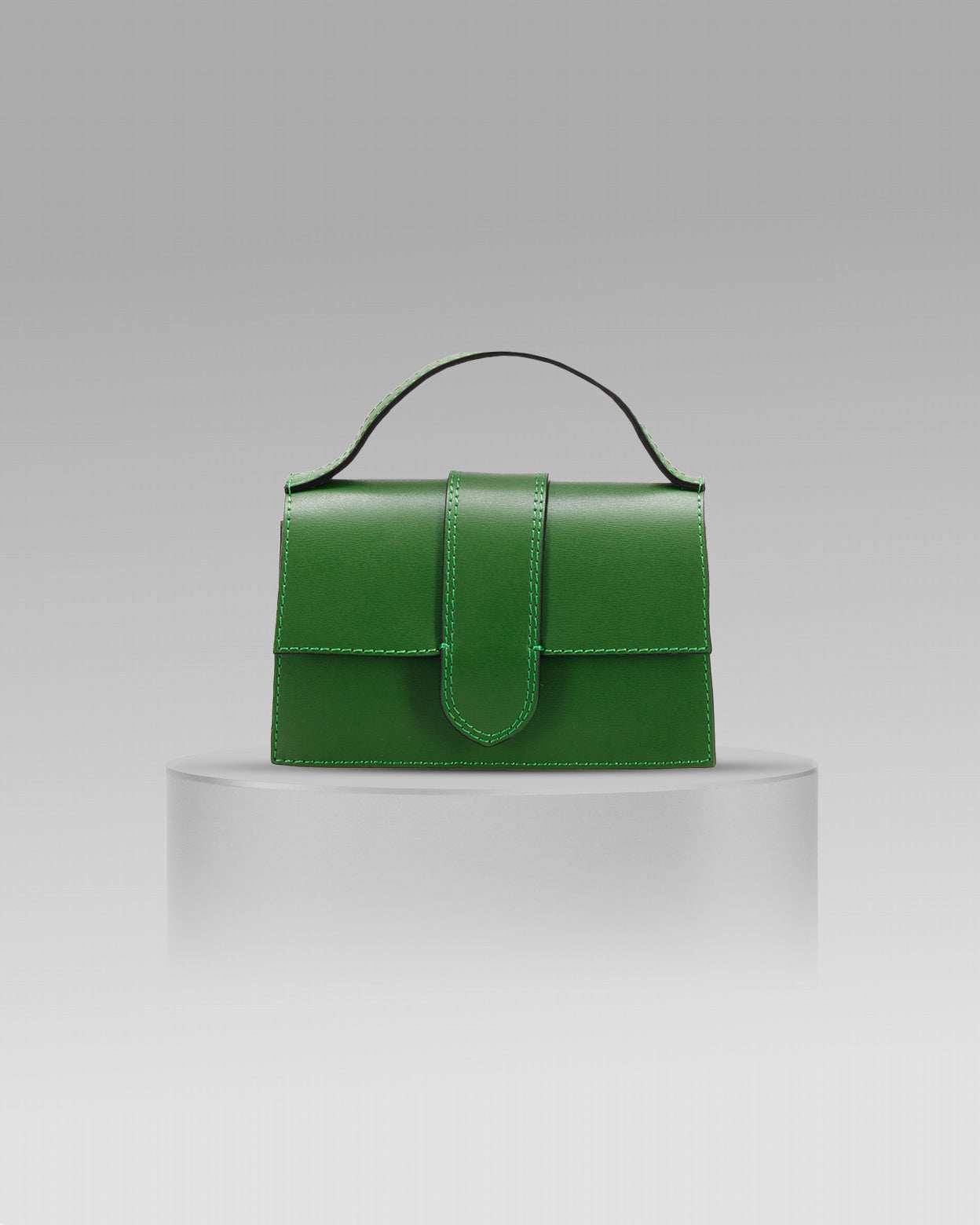 Geanta dama de mână verde eco din piele, detalii aurii, 20x14x6.5 cm.
