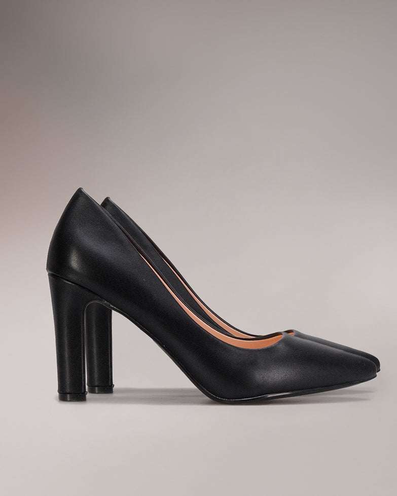 Pantofi dama negri cu toc gros, eleganți, vârf ușor rotunjit, piele întoarsă ecologică.