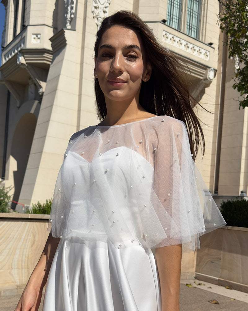 Bolero/cape din tulle cu perle – acoperire delicată pentru rochii de cununie