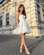 Rochie de ocazie alba scurta din dantela cu corset - BELLADRESS